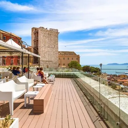 Diffuso Birkin Castello 酒店 卡利亚里
