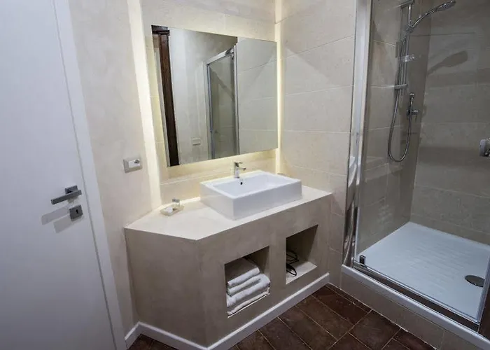 Hotel Diffuso Birkin Castello