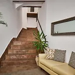 Hotel Diffuso Birkin Castello